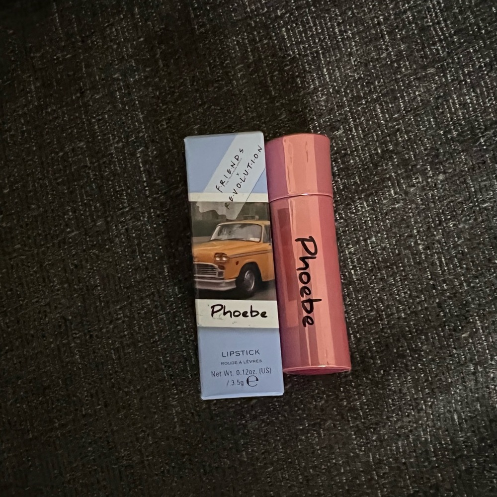 🦖 5/$35 New Revolution x Friends Phoebe lipstick